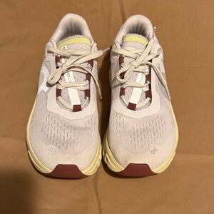 On Cloud Monster Women’s Running Purple/Burgundy & Lime Green